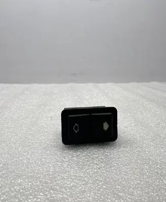 BMW 5 E39 Electric window control switch 8368974