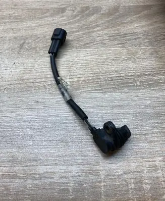 Toyota Avensis T220 ABS wheel speed sensor 061207CG