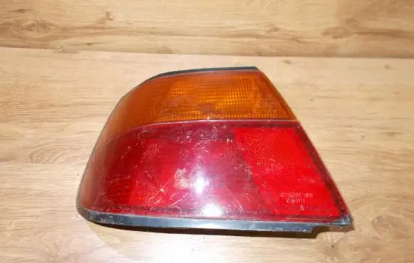 Nissan Almera Rear/tail lights