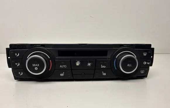 BMW 1 E81 E87 Climate control unit 9242409 100670458