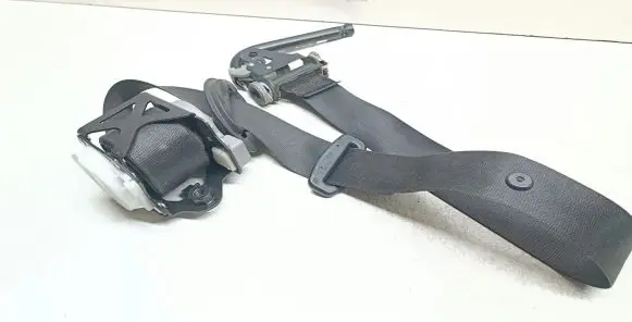 BMW X5 E70 Front seatbelt 7083B2028