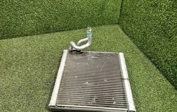 Renault Master III Coolant radiator 271103759R