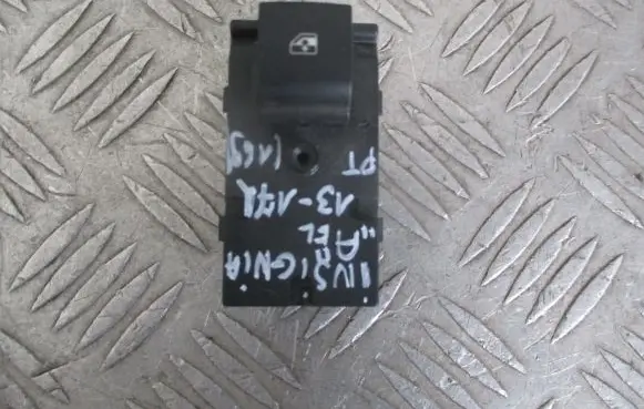 Opel Insignia A Electric window control switch 22915110