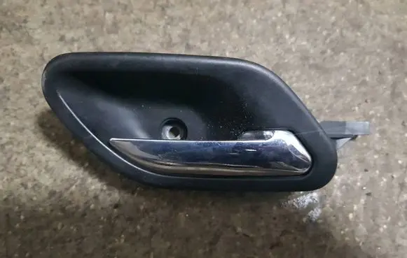 BMW 5 E39 Rear door interior handle 8226050