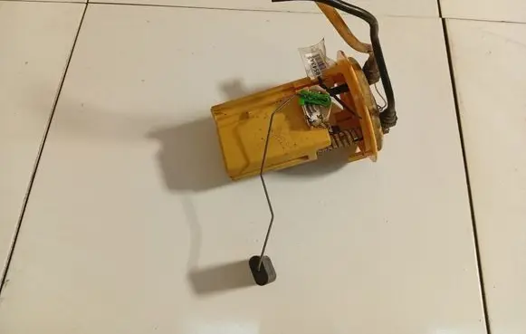 Peugeot 308 Fuel level sensor 