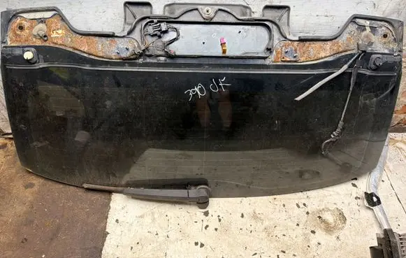 BMW 5 E60 E61 Rear windscreen/windshield window