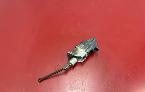 BMW X3 F25 Turbine electric control actuator 7638783 11657638783