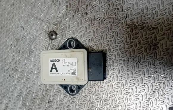 Toyota Avensis T270 ESP acceleration yaw rate sensor 8918305030 0265005719