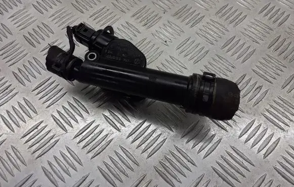 Volkswagen PASSAT B6 Thermostat housing 038121132G