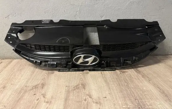 Hyundai ix35 Front bumper upper radiator grill 86351-2Y000