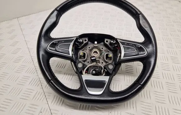 Renault Kadjar Steering wheel 484005825R 627454300A 1703510773