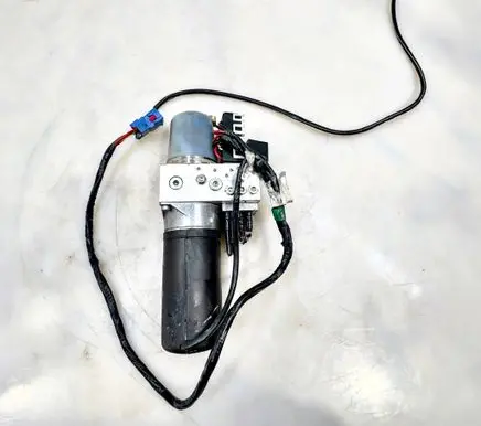 Peugeot 307 CC Convertible roof hydraulic pump DAI1104715 PT0B07400340 10562130111