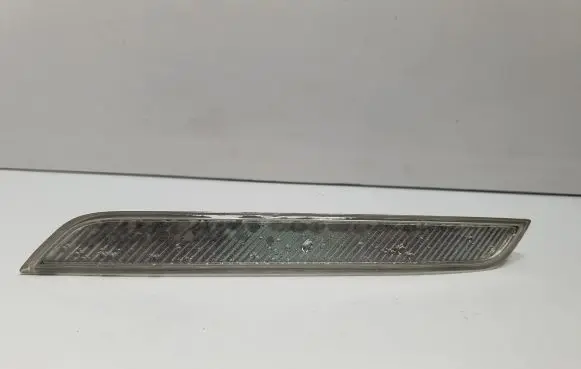 BMW X6 E71 Front reflector 7187087 63147187087