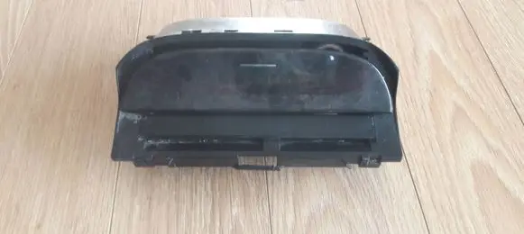 Ashtray (front)