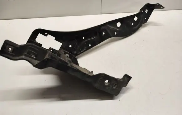 Mercedes-Benz E W212 Headlight/headlamp mounting bracket 212620021