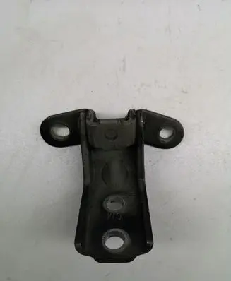 Hyundai Santa Fe Rear door lower hinge
