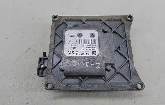 Opel Zafira B Engine control unit/module ECU 555982115WK9465