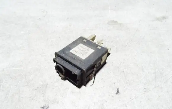 Audi A6 S6 C4 4A Fog light switch 893941535