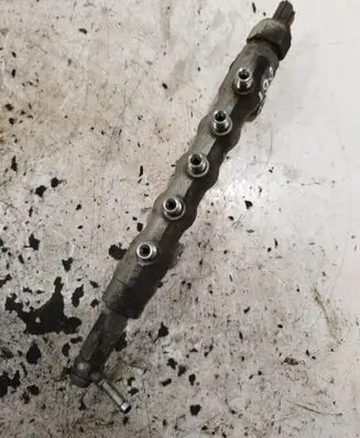 Subaru Impreza III Fuel main line pipe