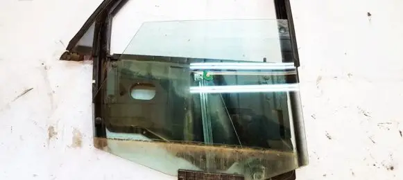 Audi 80 90 B3 Rear door window/glass frame 