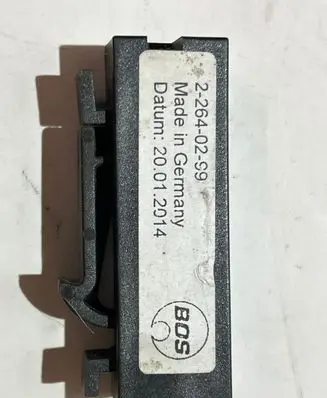 Opel Insignia A Parcel shelf load cover mount bracket 22640299 20012014