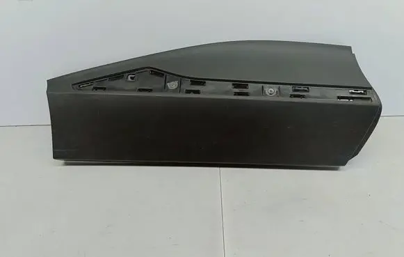 Rear door trim (molding)