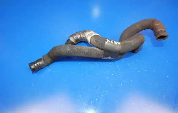 Volvo XC60 Engine coolant pipe/hose 30757649