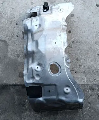 Mercedes-Benz C W204 Heat shield in engine bay A204628025