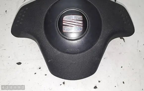 Seat Ibiza III (6L) Steering wheel airbag 6L0880201G 20243451535214