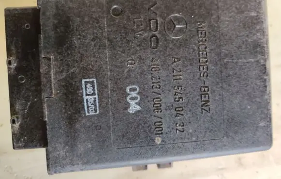Mercedes-Benz E W211 Light module LCM A2115450432