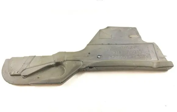 Toyota Avensis T270 Other trunk/boot trim element 5842805020