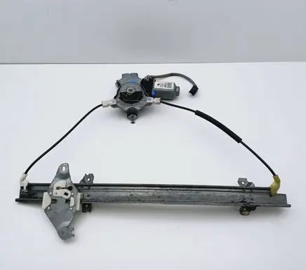 Nissan Almera N16 Front door window regulator with motor 400601T5