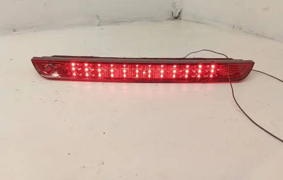 Opel Grandland X Third/center stoplight 9811951080E
