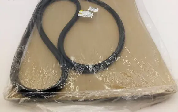 Skoda Kamiq Front door rubber seal 658867366C