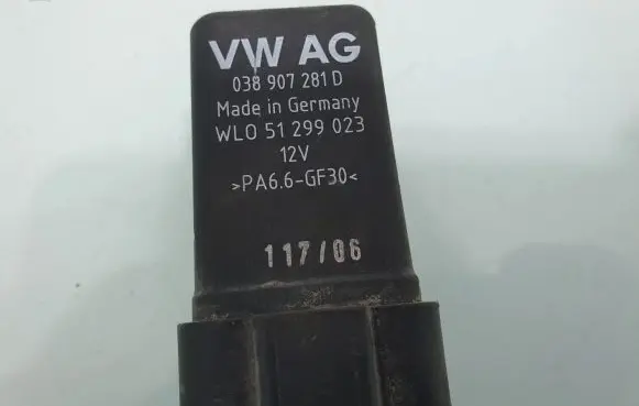 Volkswagen Caddy Glow plug pre-heat relay 038973721B 038907281D