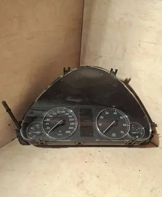 Mercedes-Benz C W203 Speedometer (instrument cluster) A2035404348 110080327001