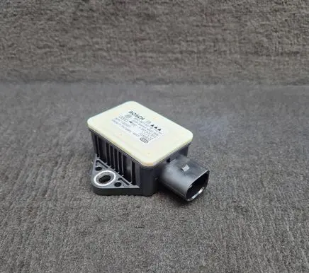 Audi A4 Allroad ESP acceleration yaw rate sensor 8R0907637B 0265005853