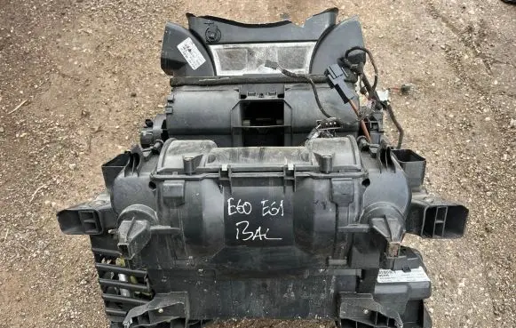 BMW 5 E60 E61 Interior heater climate box assembly 11611611 6924898 0022962