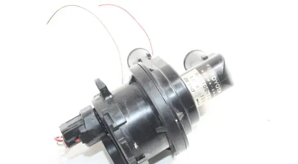 Lexus IS III XE30 Electric auxiliary coolant/water pump 0641001301