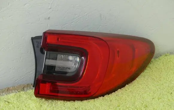 Renault Kadjar Rear/tail lights 265504776R