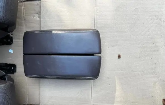 Audi A8 S8 D4 4H Armrest 4H0864206T DP3 A8D4
