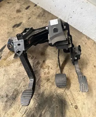 Renault Master III Accelerator throttle pedal 180101626R 9005511