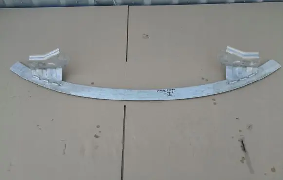 Tesla Model 3 Front bumper cross member 1084894