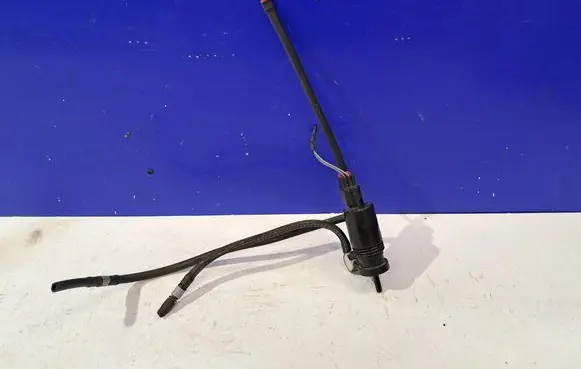 Land Rover Range Rover L405 Windscreen/windshield washer pump 1020132