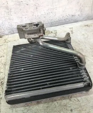 Volkswagen Touran II Air conditioning (A/C) radiator (interior) 1k1820103