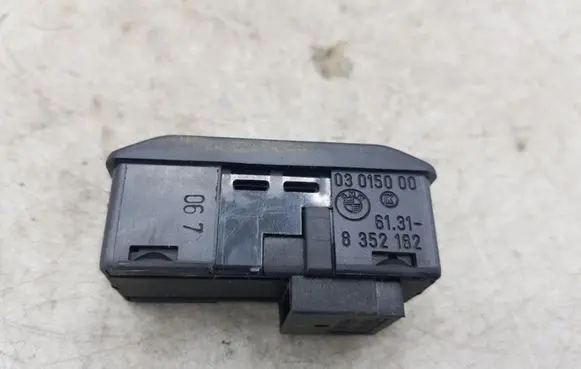 BMW 5 E39 Other switches/knobs/shifts 61318352182 8352182