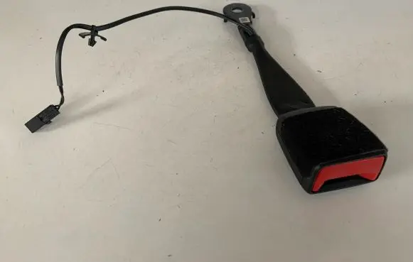 Audi Q7 4M Front seatbelt buckle 8W0857755A