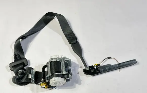 Ford Explorer VI Front seatbelt LB5BS612D64AD
