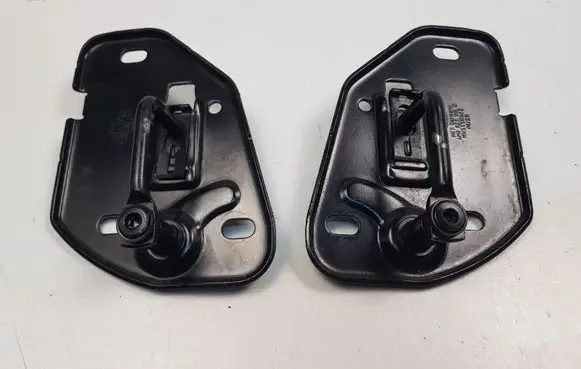 Audi A8 S8 D5 Engine bonnet/hood lock/catch 4M8823186D