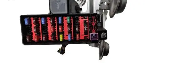 Ford Fiesta Fuse box set 8V5T14A005ACE